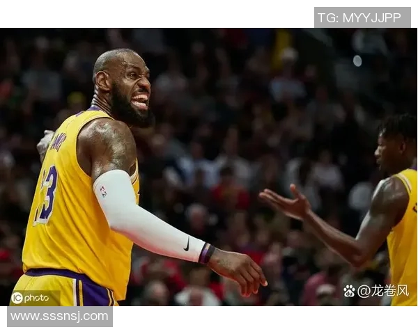 骑士与湖人激战三月十二日球迷期待精彩对决与历史交锋